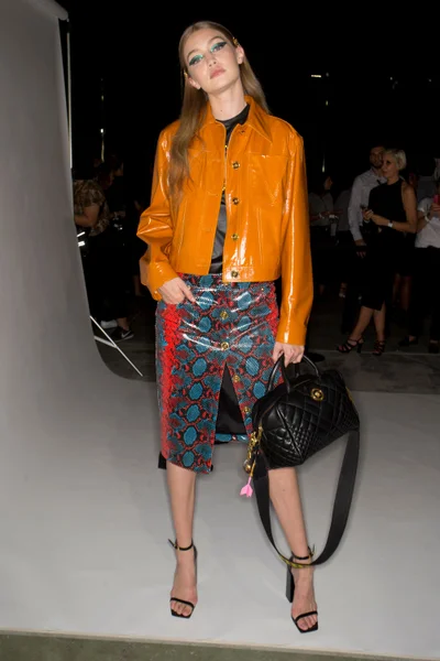 Look 11